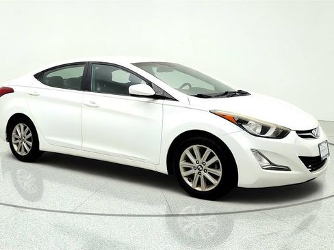 Used 2016 Hyundai Elantra SE w/ Option Group 02 FWD image 3