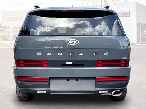 Used 2025 Hyundai Santa Fe SEL AWD/4WD image 17