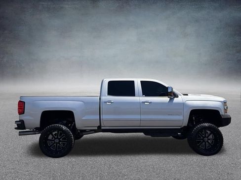 Used 2018 Chevrolet Silverado 2500 LTZ w/ Duramax Plus Package AWD/4WD image 2