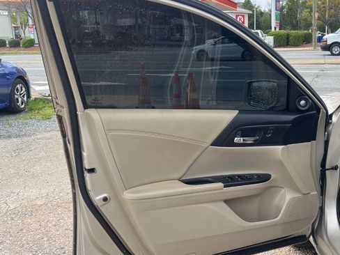 Used 2013 Honda Accord EX-L image 8