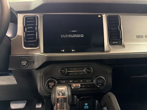 New 2025 Ford Bronco Outer Banks w/ Sasquatch Package image 21