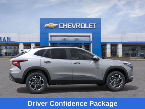 New 2026 Chevrolet Trax LT w/ Driver Confidence Package image 6