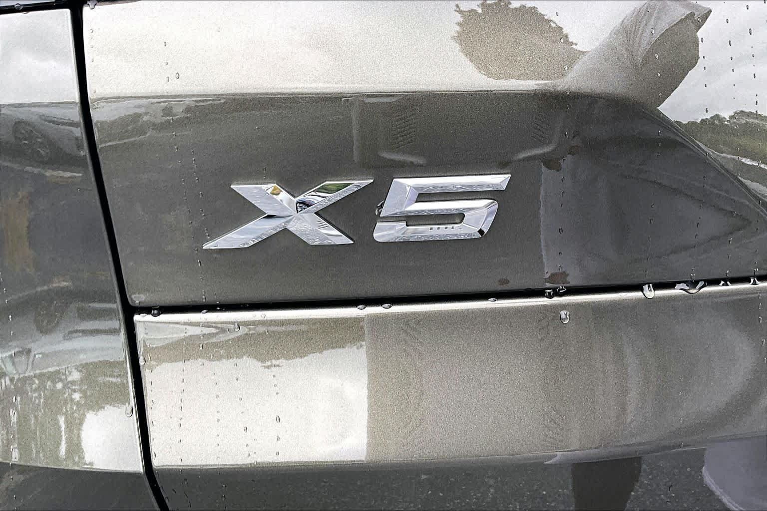 Used 2026 BMW X5 xDrive40i w/ Premium Package AWD/4WD image 31