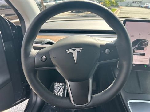 Used 2023 Tesla Model Y Long Range AWD/4WD image 25