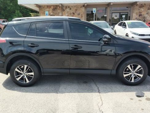 Used 2017 Toyota RAV4 XLE w/ Plus Extra Value Package AWD/4WD image 6