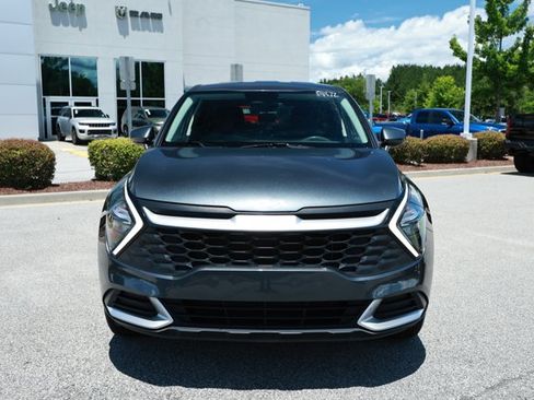 Used 2023 Kia Sportage LX AWD/4WD image 2