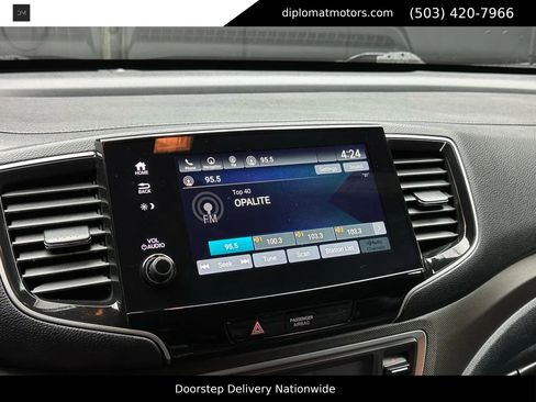 Used 2022 Honda Pilot TrailSport image 29