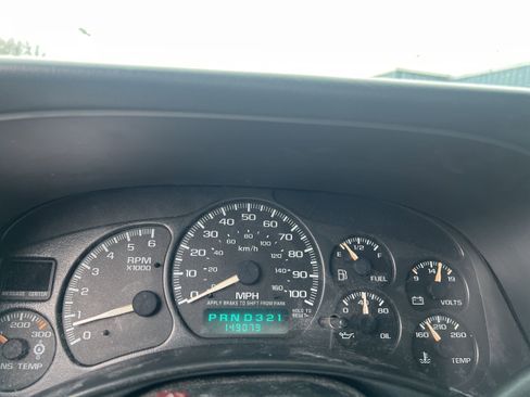 Used 2001 Chevrolet Silverado 2500 LS w/ Snow Plow Prep Pkg image 11