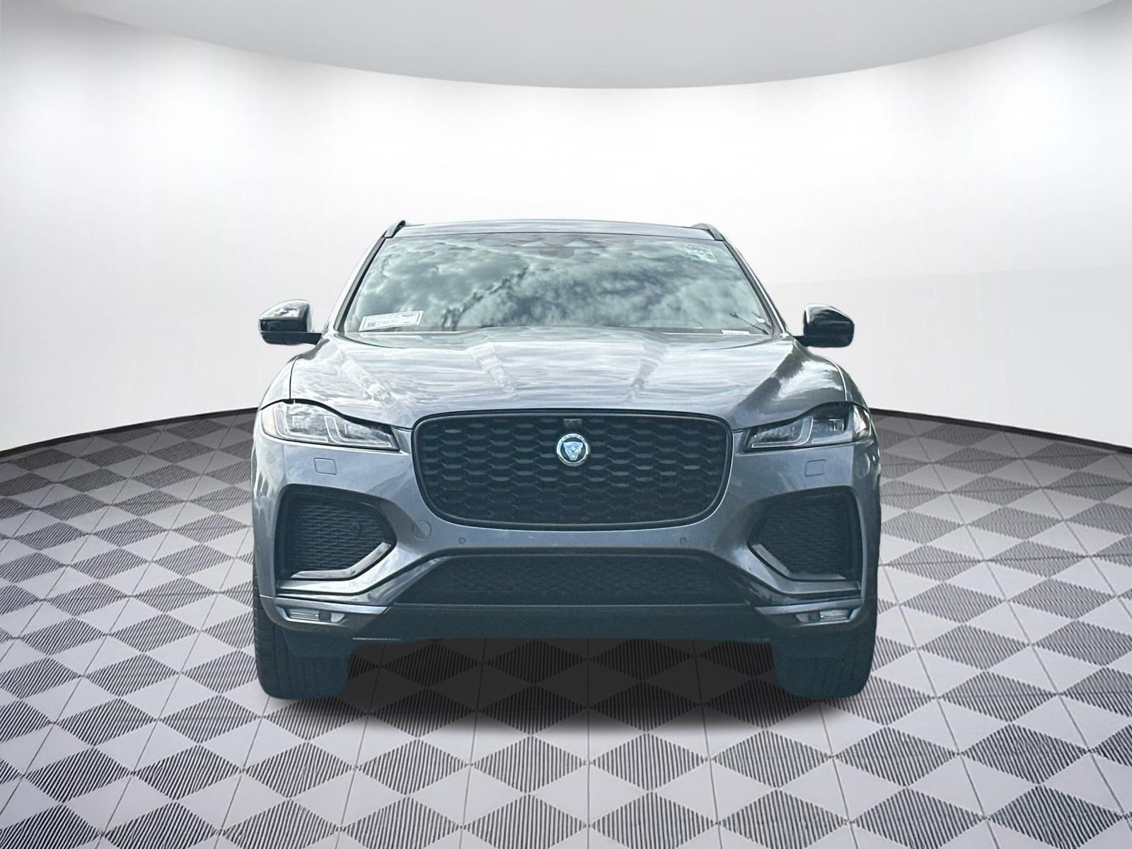 New 2026 Jaguar F-PACE R-Dynamic S AWD/4WD image 4