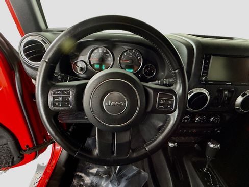 Used 2017 Jeep Wrangler Unlimited Sahara w/ Dual Top Group image 13