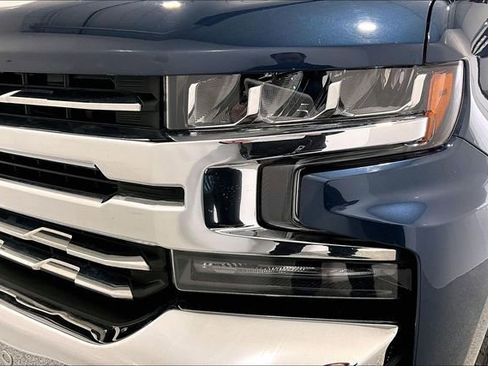 Used 2021 Chevrolet Silverado 1500 LTZ w/ Technology Package AWD/4WD image 34