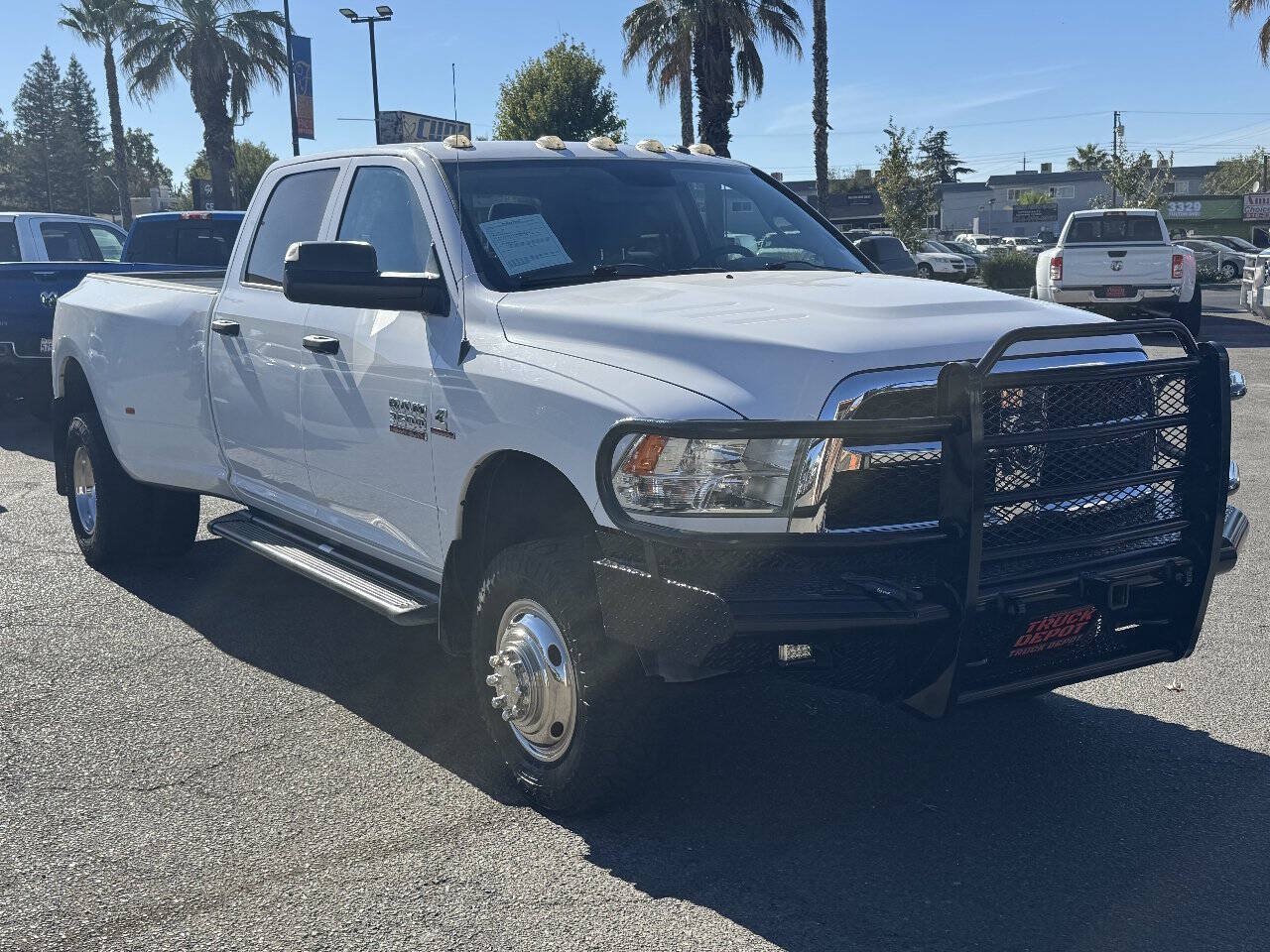 Used 2015 RAM 3500 Tradesman w/ Chrome Appearance Group AWD/4WD image 28