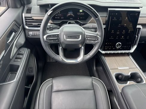 Used 2025 GMC Acadia Denali w/ Super Cruise Package AWD/4WD image 15