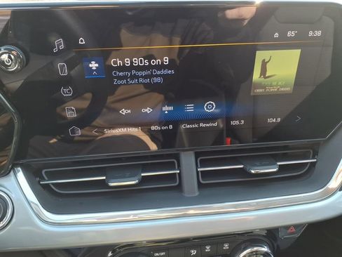 Used 2024 Chevrolet Trax LT w/ Driver Confidence Package image 23