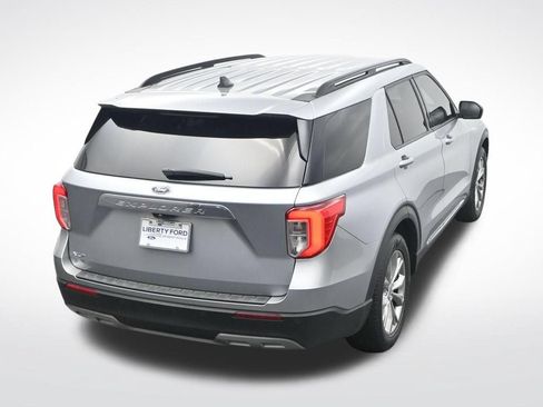 Used 2023 Ford Explorer XLT w/ Equipment Group 202A RWD image 28