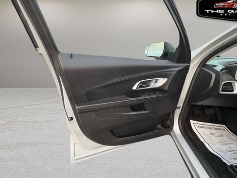 Used 2015 Chevrolet Equinox LS image 8