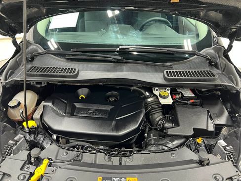 Used 2017 Ford Escape SE w/ Equipment Group 201A AWD/4WD image 27