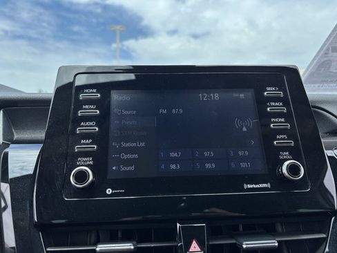 Used 2021 Toyota Camry SE FWD image 20