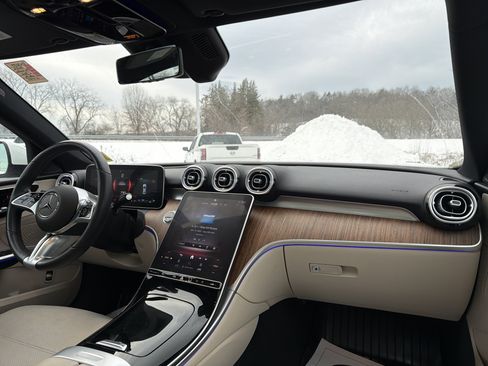 Used 2022 Mercedes-Benz C 300 4MATIC Sedan w/ Pinnacle Trim Package image 15