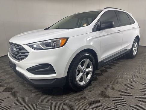 Certified 2021 Ford Edge SE image 8