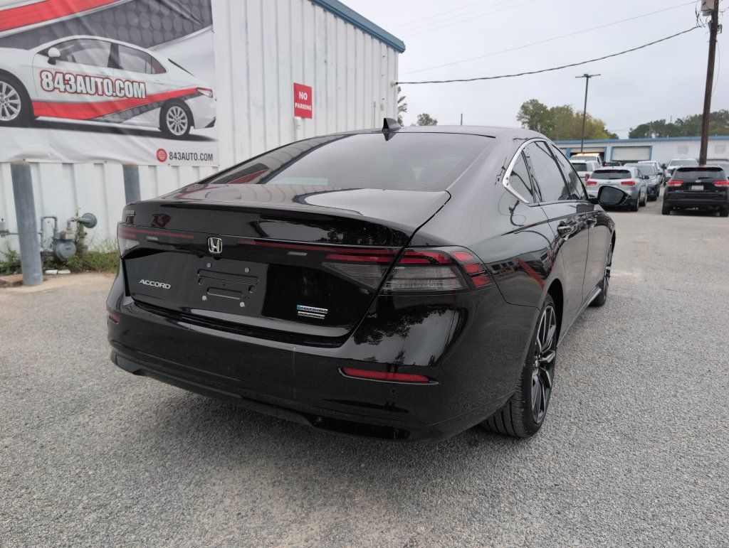 Used 2023 Honda Accord Touring image 8