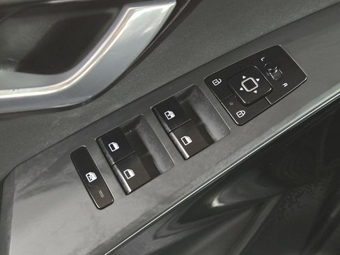 Used 2023 Kia Niro EX image 20