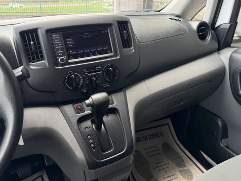 Used 2020 Nissan NV200 SV w/ Back Door Glass Package FWD image 18