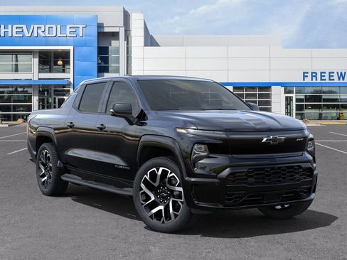 New 2024 Chevrolet Silverado EV RST image 7