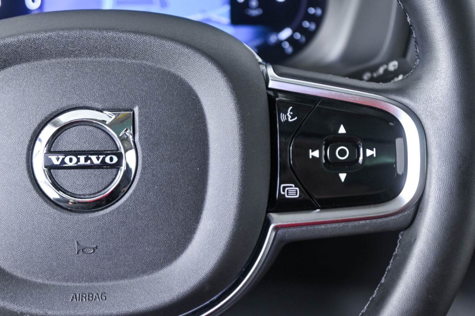 Certified 2024 Volvo XC90 B5 Plus AWD/4WD image 10