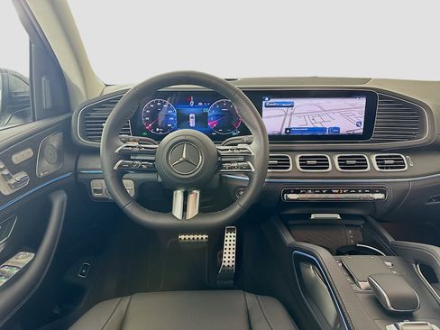 Used 2026 Mercedes-Benz GLS 450 4MATIC image 30