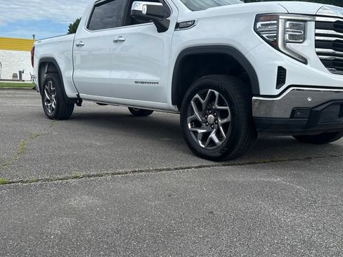 Used 2022 GMC Sierra 1500 SLT w/ SLT Premium Plus Package AWD/4WD image 26