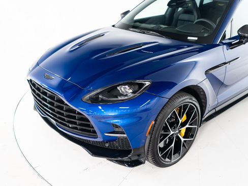 Used 2025 Aston Martin DBX 707 image 50