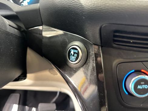 Used 2017 Ford Escape Titanium FWD image 20