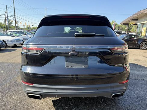 Used 2020 Porsche Cayenne AWD/4WD image 7