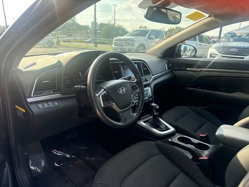 Used 2018 Hyundai Elantra Value Edition FWD image 6