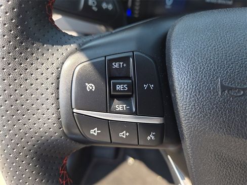 Used 2023 Ford Escape ST-Line image 15