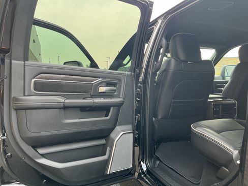 New 2026 RAM 2500 Laramie w/ Night Edition AWD/4WD image 21