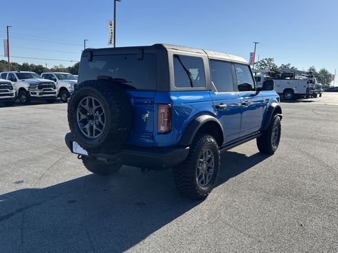 New 2025 Ford Bronco Badlands image 5