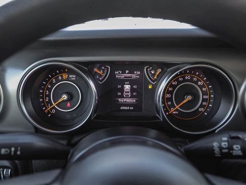 Used 2022 Jeep Wrangler Sport image 23