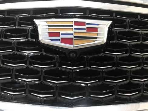 Certified 2025 Cadillac XT4 Premium Luxury image 20