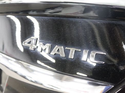 Used 2018 Mercedes-Benz C 300 4MATIC Sedan image 12