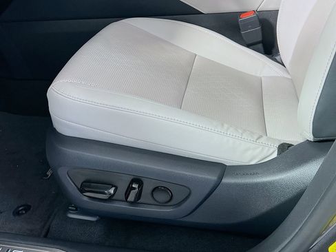 Used 2025 Lexus RX 350 Premium Plus w/ Convenience Package image 18