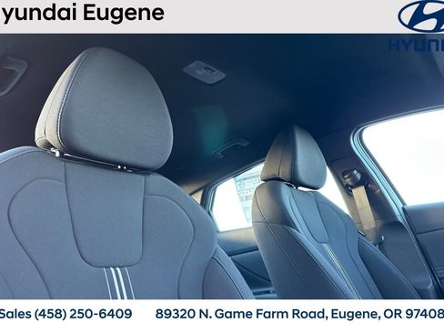 New 2025 Hyundai Elantra Sport image 18
