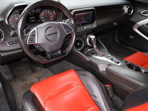 Used 2019 Chevrolet Camaro LT RWD image 4