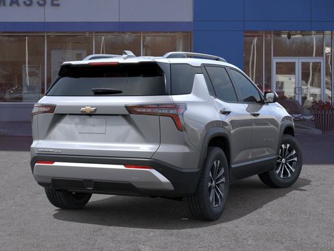 New 2026 Chevrolet Equinox LT w/ Convenience Package II image 4