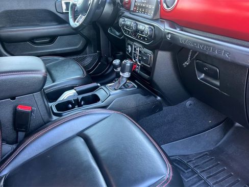 Used 2021 Jeep Wrangler Unlimited Rubicon image 18