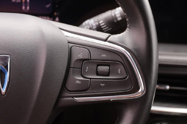 Used 2024 Buick Encore GX Sport Touring FWD image 12