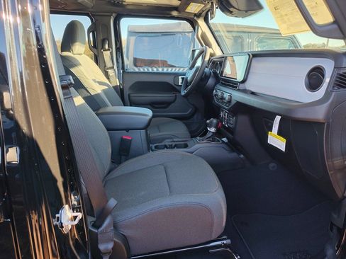 New 2026 Jeep Gladiator Sport image 23