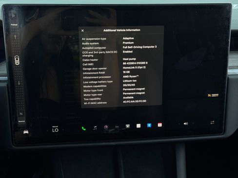 Used 2022 Tesla Model X image 30