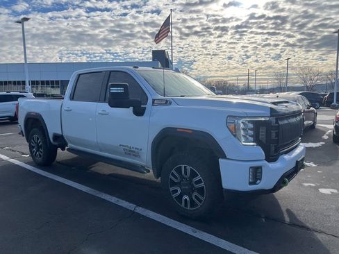 Used 2022 GMC Sierra 3500 AT4 w/ Gooseneck/5TH Wheel Package image 3